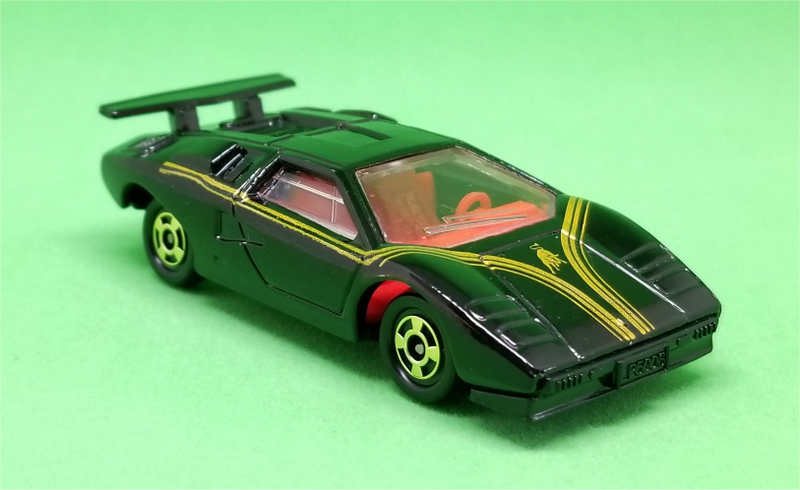 Illustration for article titled LaLD Running of the Bulls 2018: Tomica Lamborghini Countach LP500S